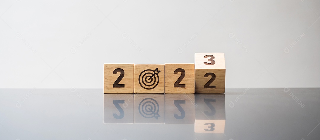 mão flip bloco 2022 a 2023 com sinal de alvo. Objetivo de negócios, alvo, resolução, estratégia, plano, motivação de ação