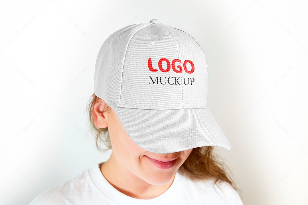 Mockup de boné branco PSD Editável