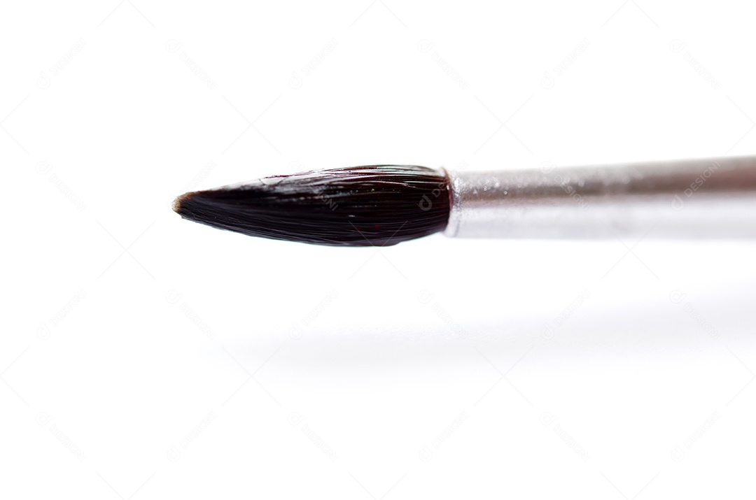 pincéis isolados no fundo branco.