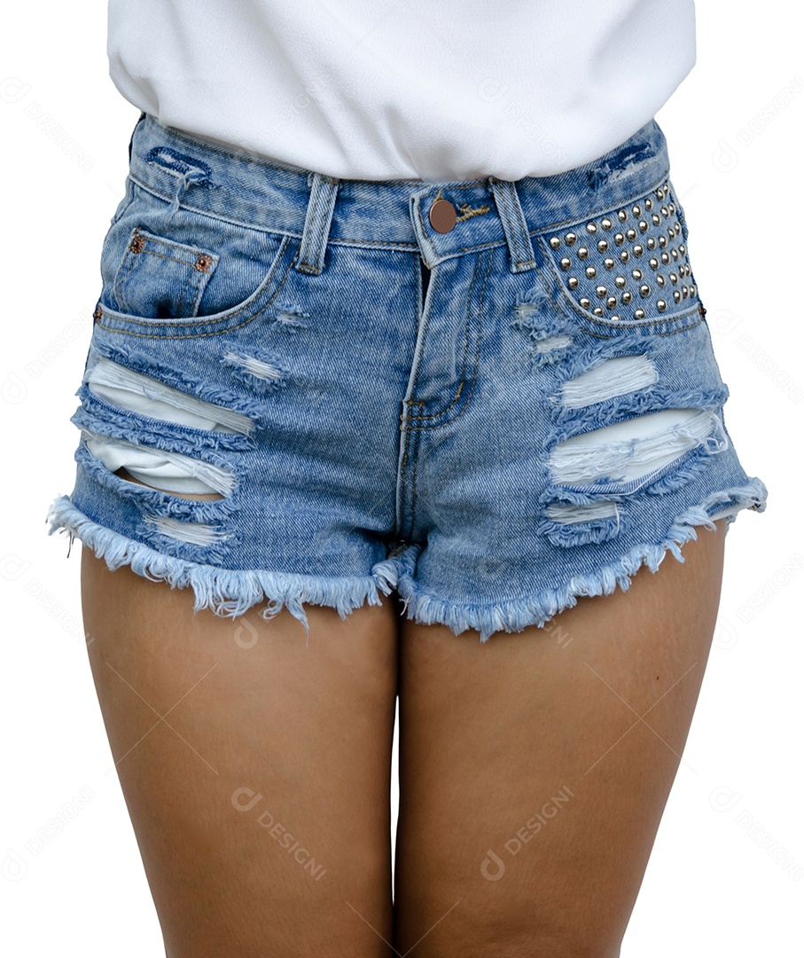 Shorts jeans isolado no fundo branco.