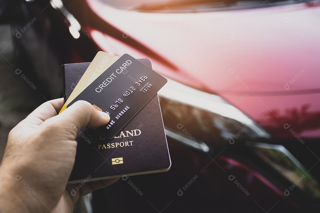 Cartão de crédito e passaporte para aluguel de carro internacional