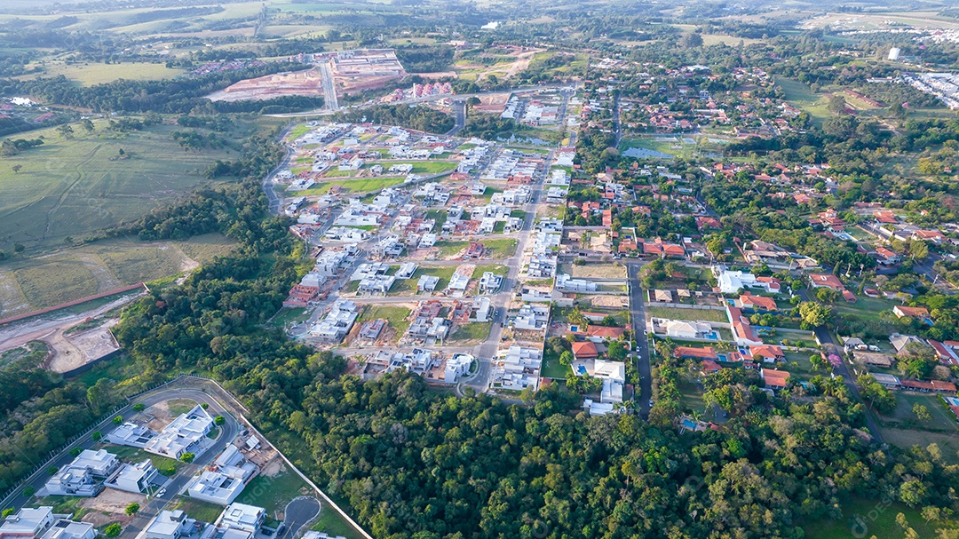 lindas casas modernas em condomínio fechado em Indaiatuba, São Paulo, Brasil. Casas residenciais. Vista aérea