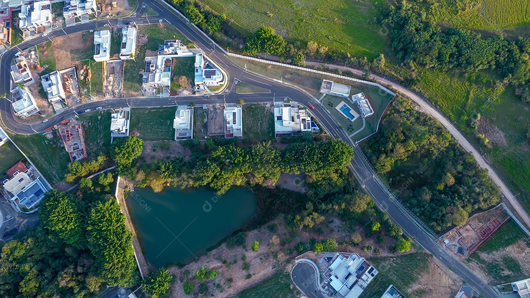 lindas casas modernas em condomínio fechado em Indaiatuba, São Paulo, Brasil. Casas residenciais. Vista aérea