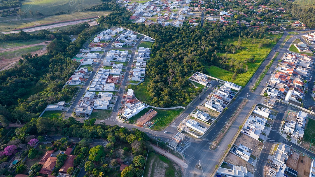 lindas casas modernas em condomínio fechado em Indaiatuba, São Paulo, Brasil. Casas residenciais. Vista aérea