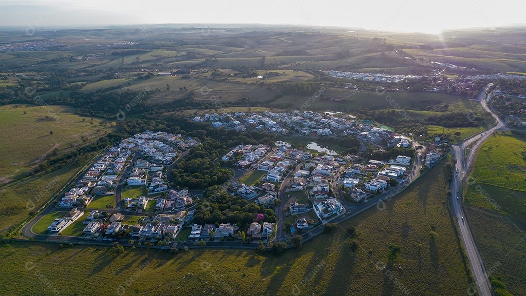 lindas casas modernas em condomínio fechado em Indaiatuba, São Paulo, Brasil. Casas residenciais. Vista aérea