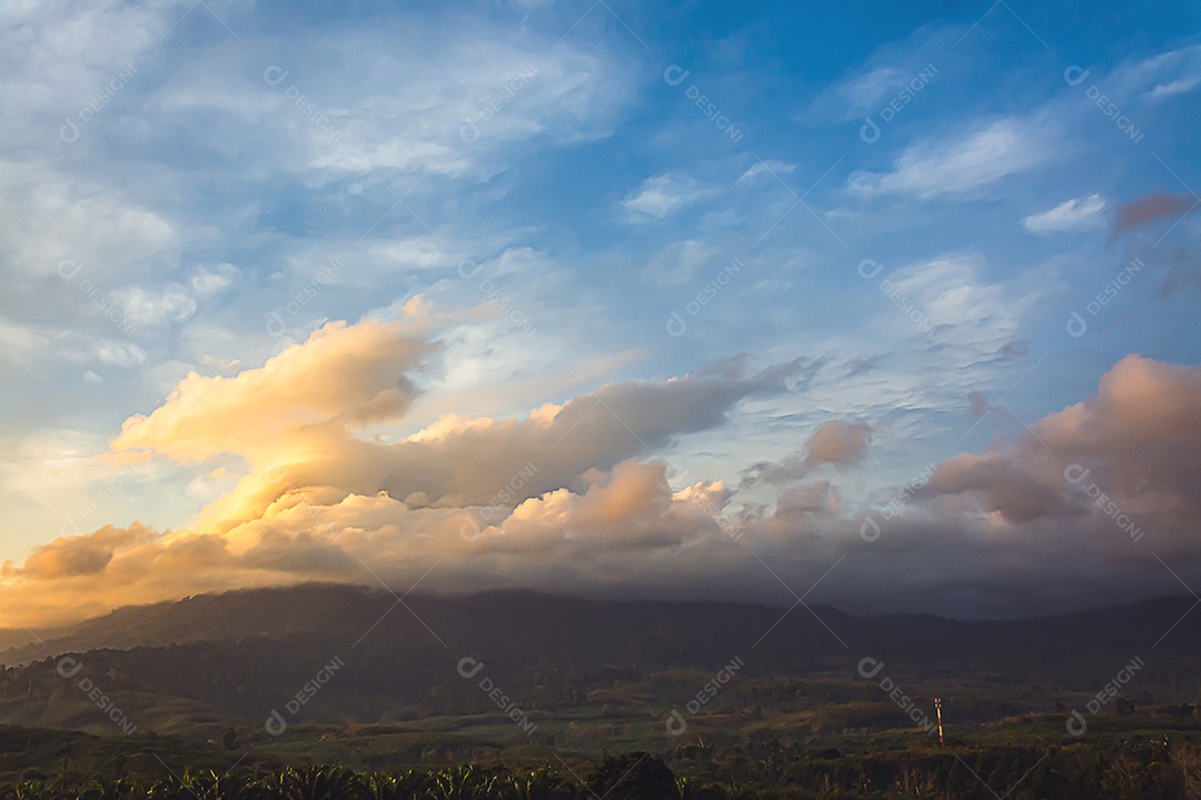 Paisagem de montanha na província de krabi, Tailândia