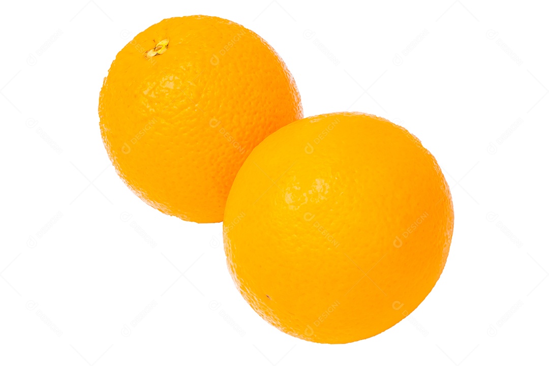 Fruta laranja em fundo branco.