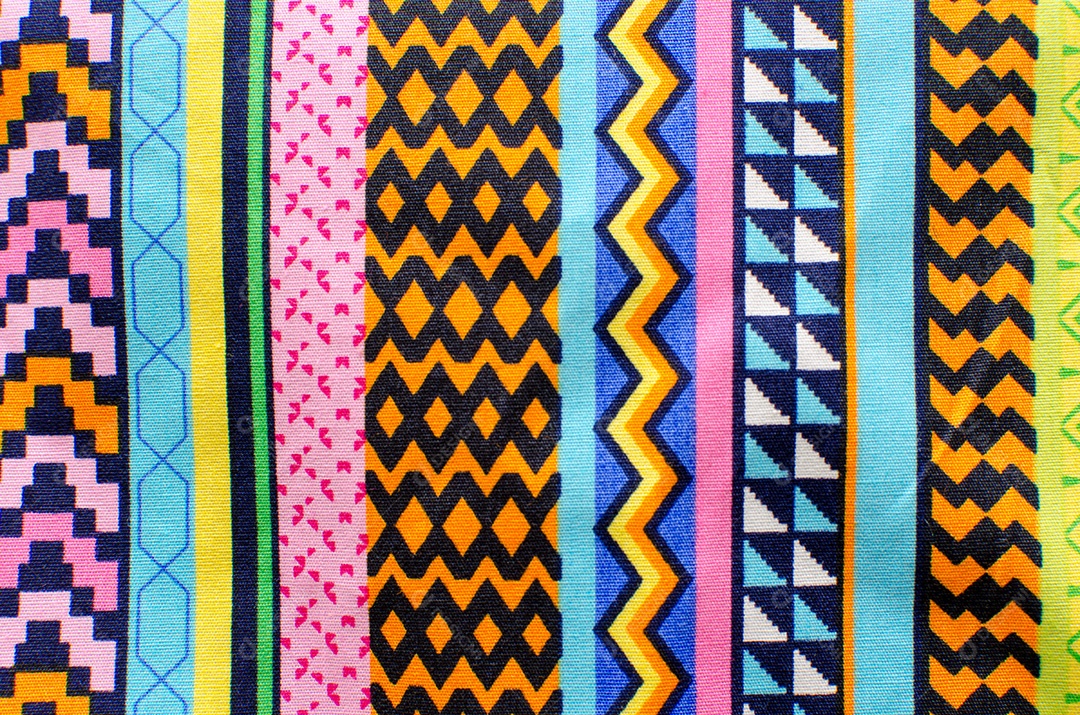 Tecido com estampa colorida