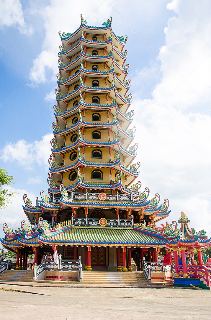 Belo templo chinês na província de  Tailândia