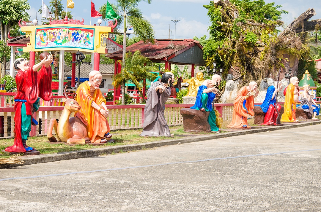 Belo templo chinês na província de Tailândia