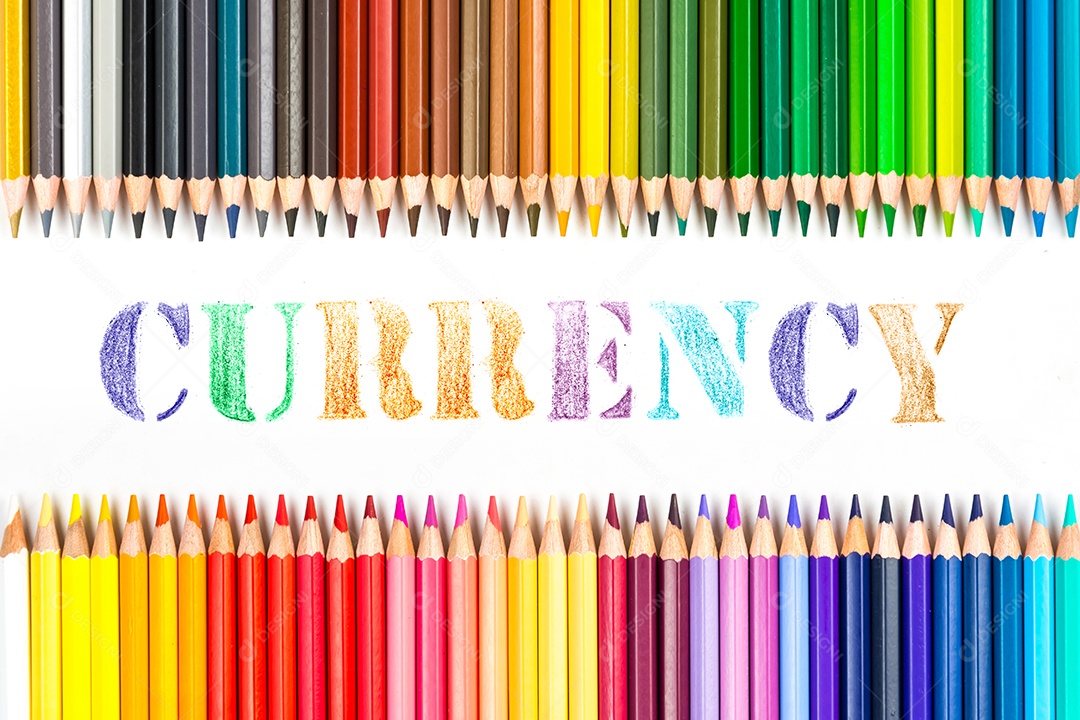 Varas de madeira multicoloridas Lápis de colorir de madeira no fundo branco