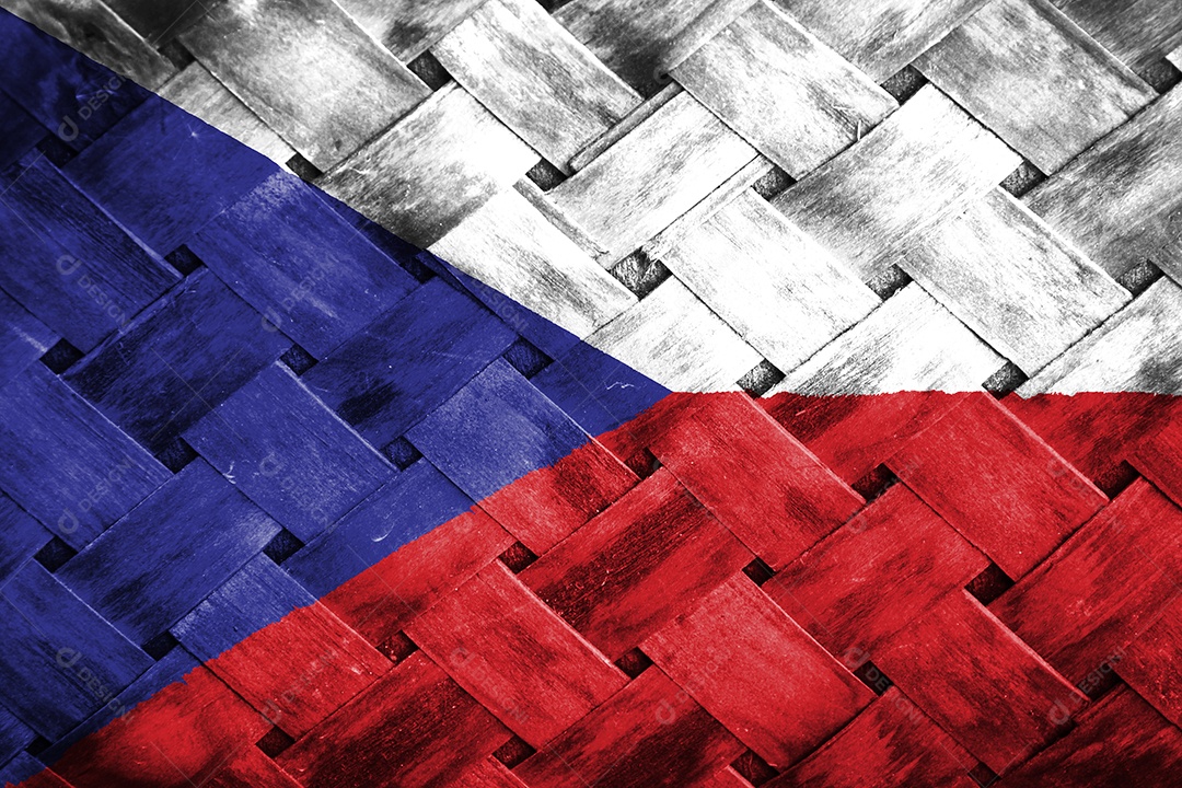 tela de bandeira checa em fundo de madeira de vime