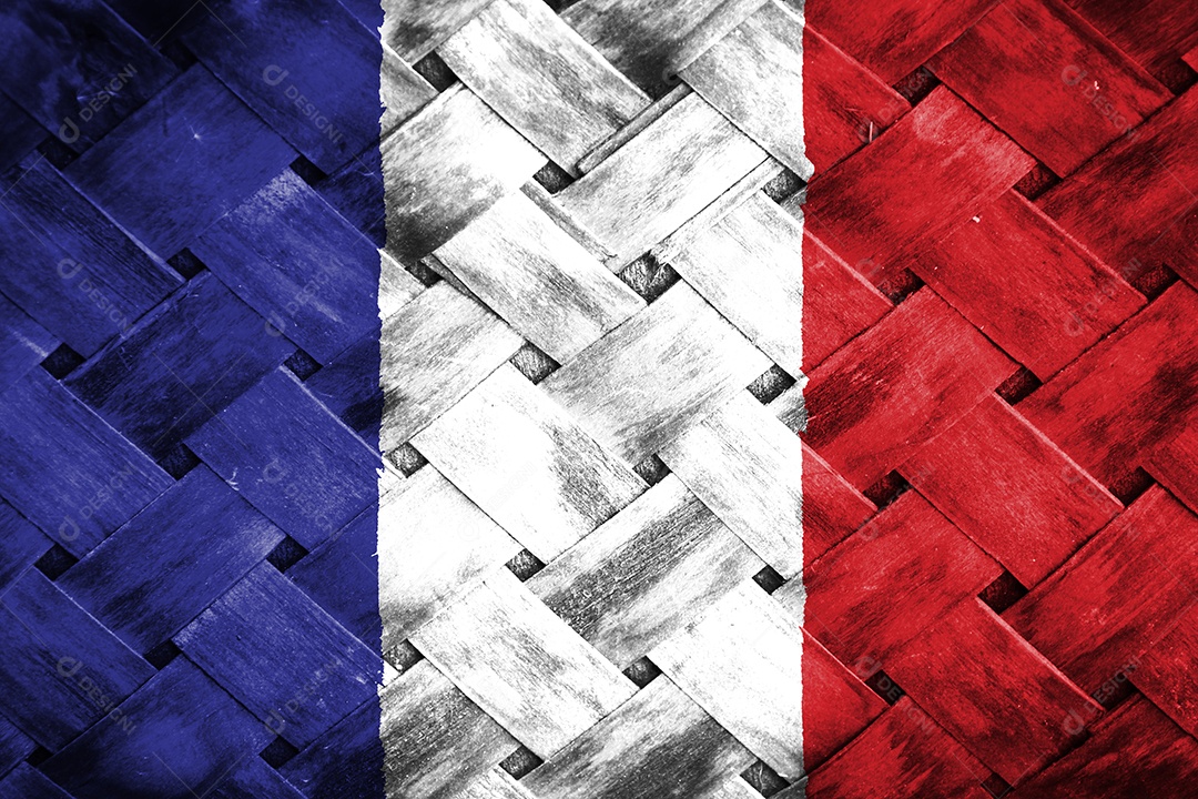 tela de bandeira da frança em fundo de madeira de vime
