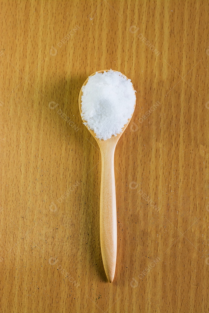 Sal na colher de pau