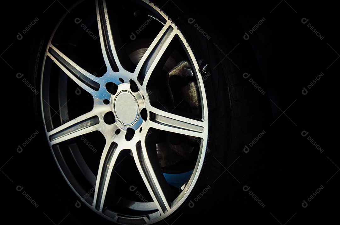 Roda de liga de luxo em close-up como um automóvel