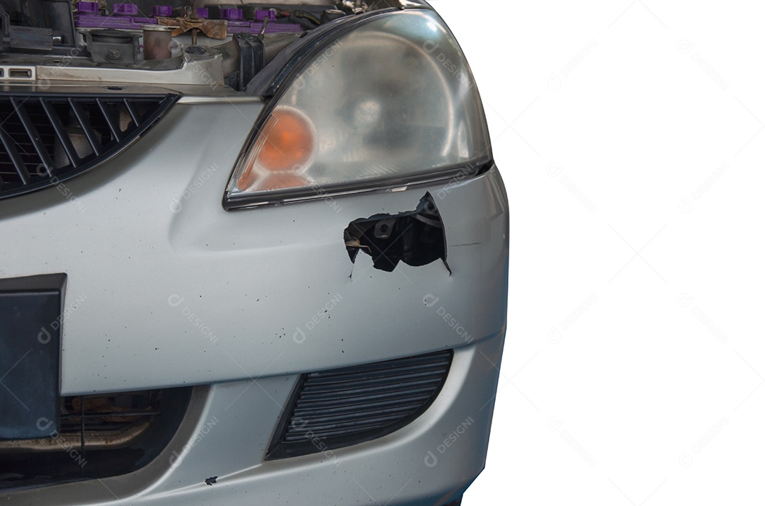 Acidente de para-choques na frente dos acidentes de carro.