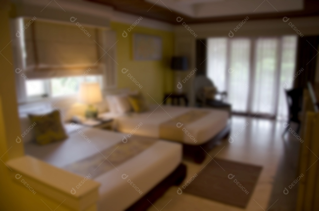 Imagem desfocada interior do quarto do hotel moderno.