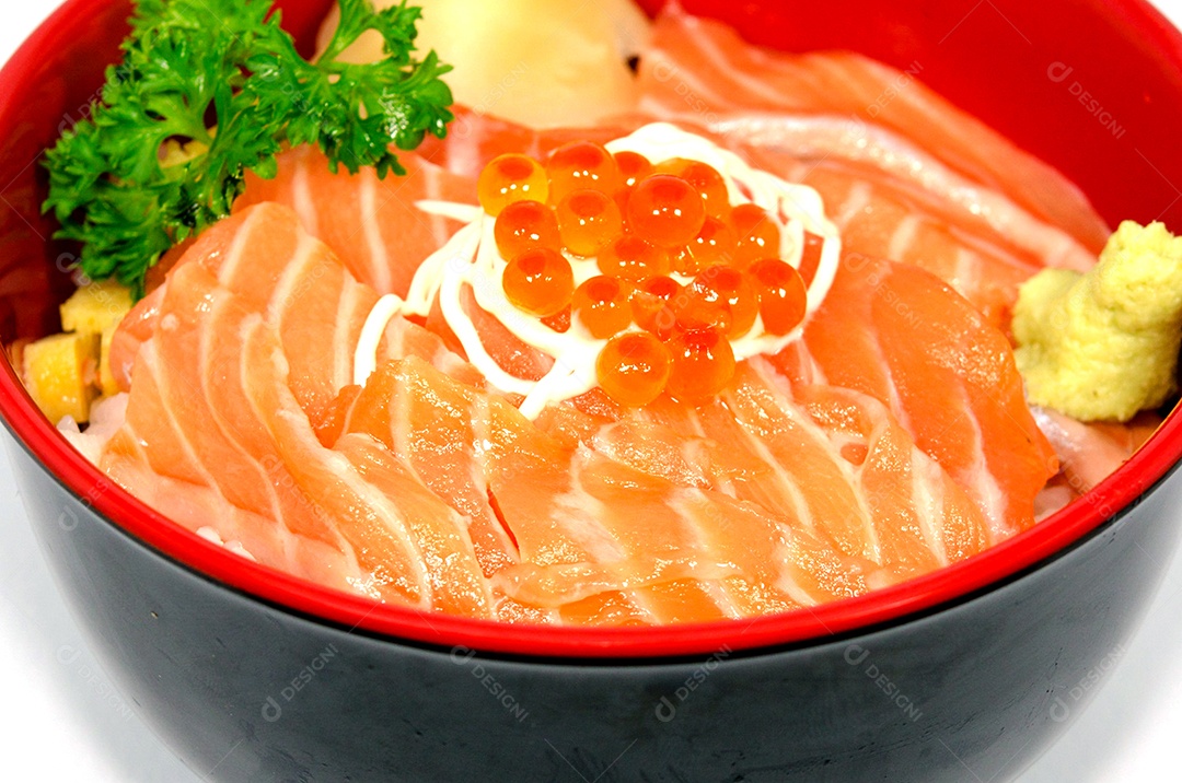 Comida japonesa, slide de salmão Sashimi fresco.