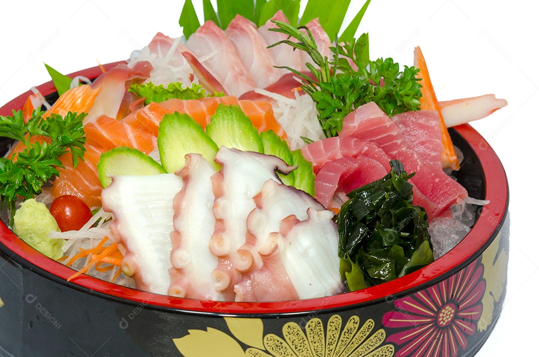 Comida japonesa, slide conjunto de sashimi fresco.