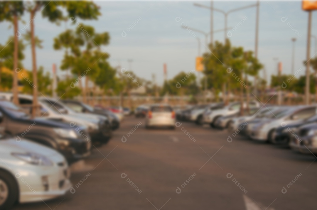Desfocar o estacionamento para segundo plano.