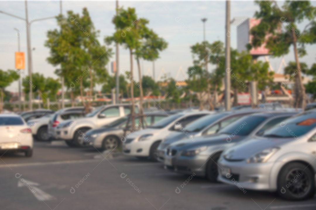 Desfocar estacionamento para segundo plano pode ser usado para exibição