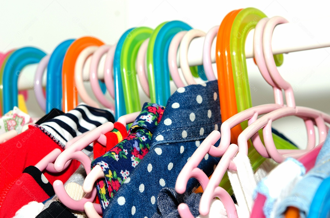 isolamento de cabide de um fundo branco