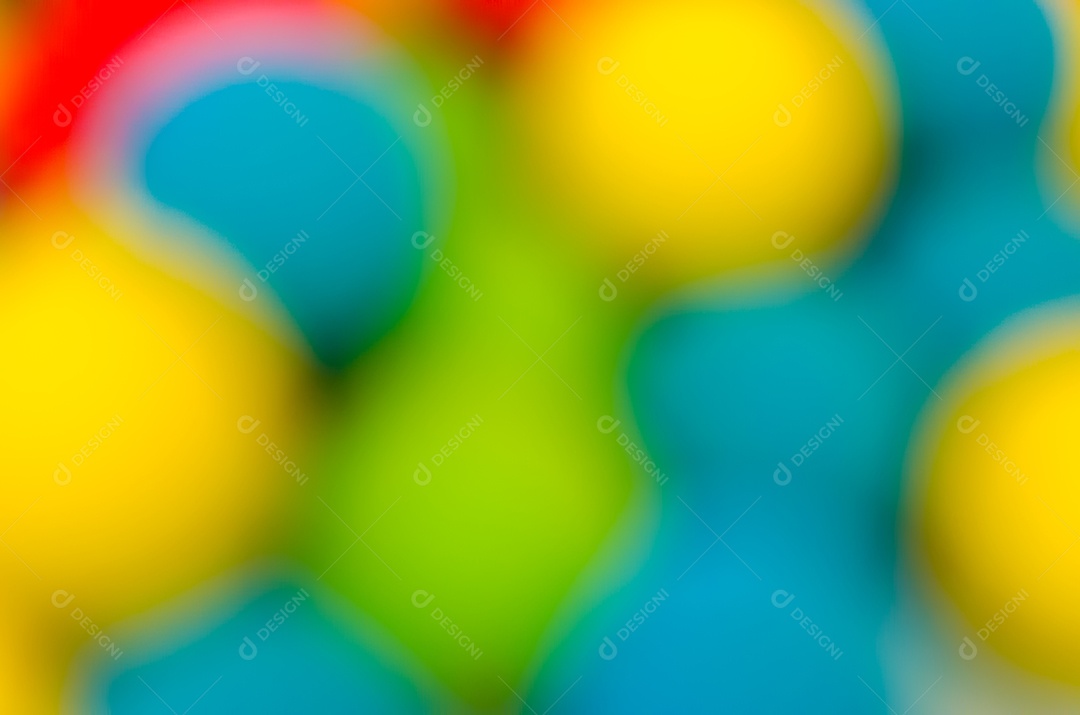 fundo desfocado de bolinhas coloridas de brinquedos juntos.