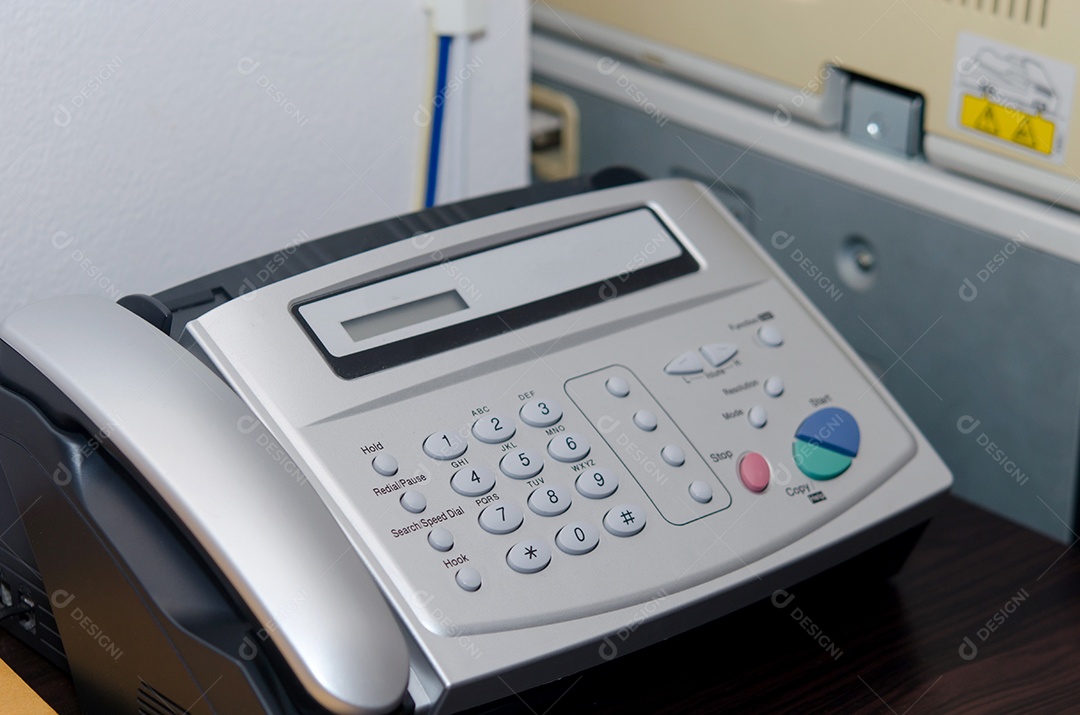 Máquina de fax de perto, equipamento de escritório
