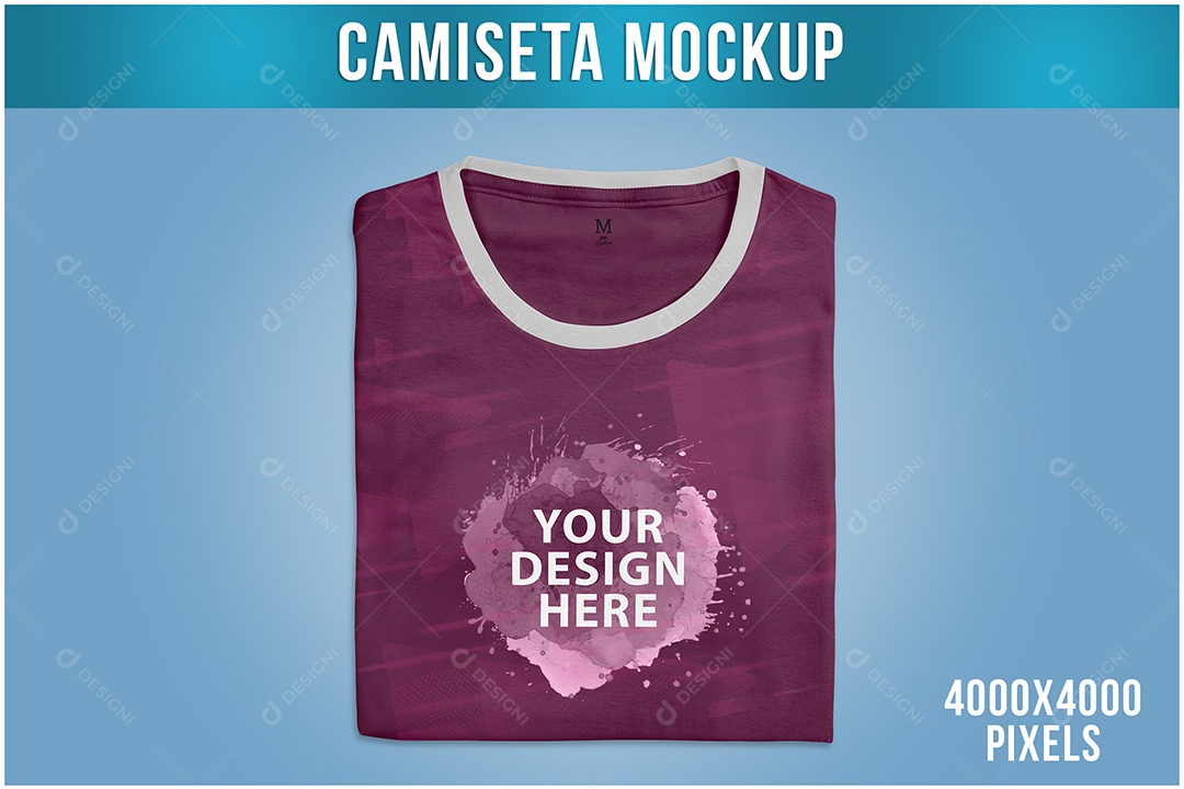 Camiseta Dobrada Mockup Lisa Vista Frente PSD