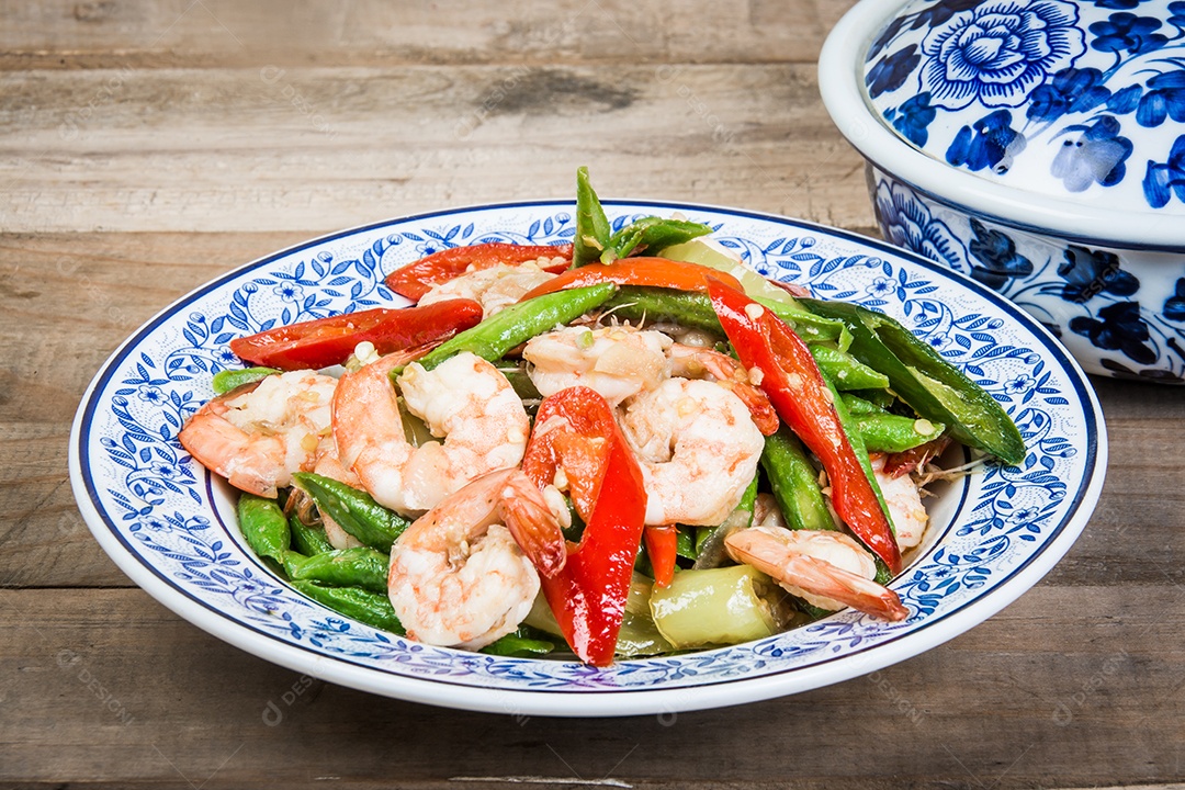 camarão com vigna unguiculata subsp e páprica, comida tailandesa