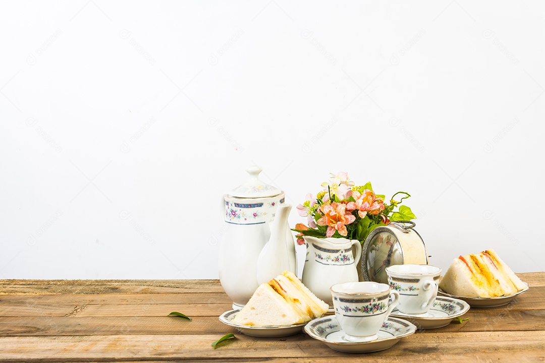 Composição de chá, conjunto de chá em fundo branco