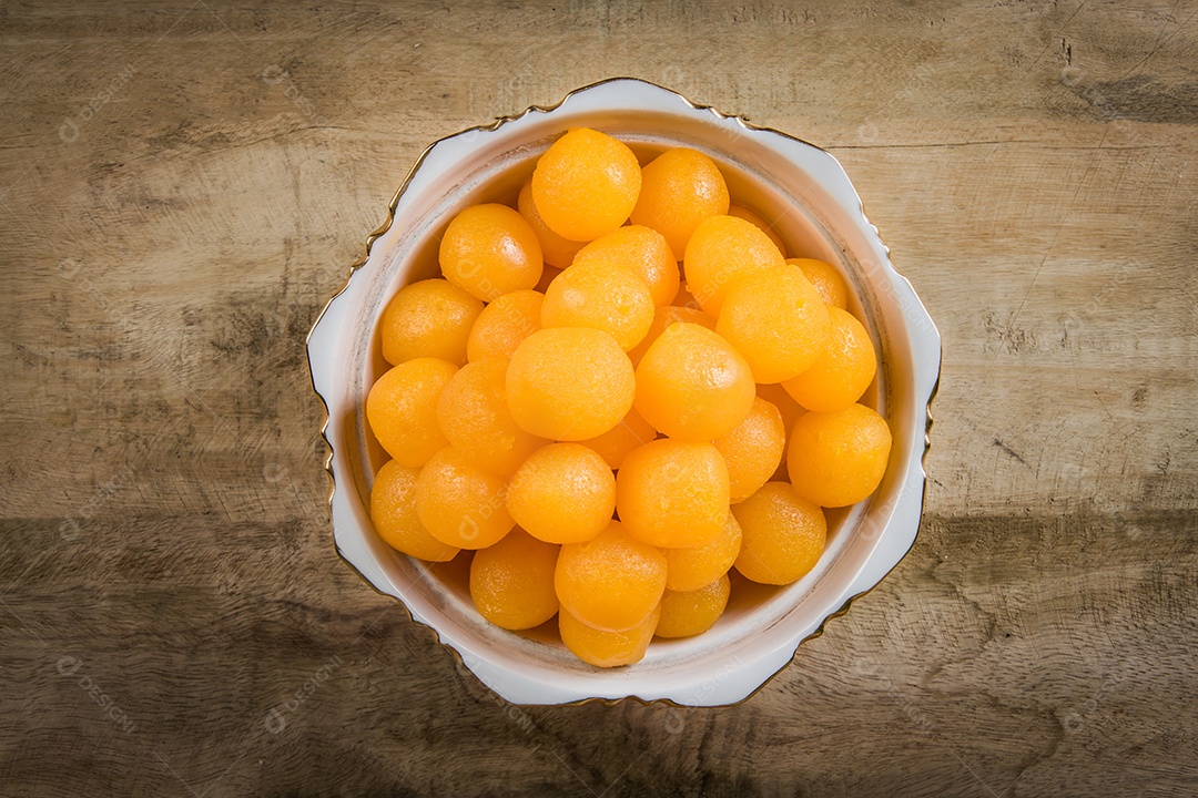 Sobremesa tailandesa ou sobremesa tailandesa com características únicas, cores vivas e sabores diferentes A arte de fazer sobremesas