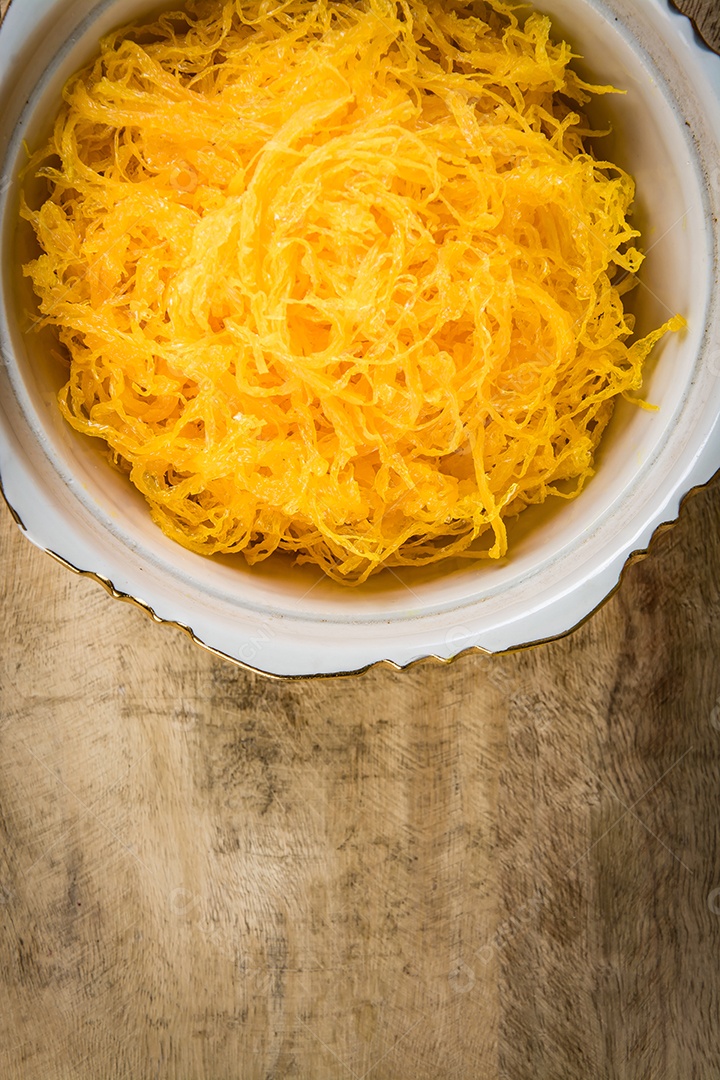 Sobremesa tailandesa ou sobremesa tailandesa com características únicas, cores vivas e sabores diferentes A arte de fazer sobremesas