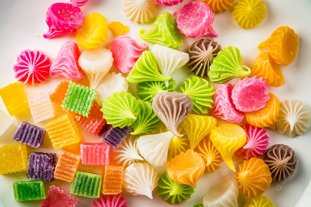 Sobremesa tailandesa ou sobremesa tailandesa com características únicas, cores vivas e sabores diferentes A arte de fazer sobremesas