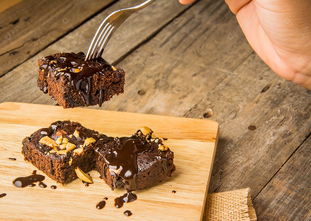 bolo de brownie de chocolate decorado
