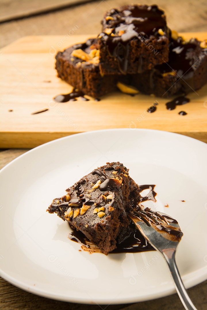 bolo de brownie de chocolate decorado