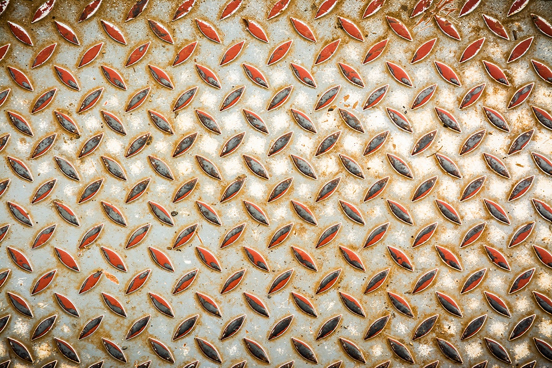 Textura de metal e manchas de ferrugem, fundo abstrato, modelo vazio