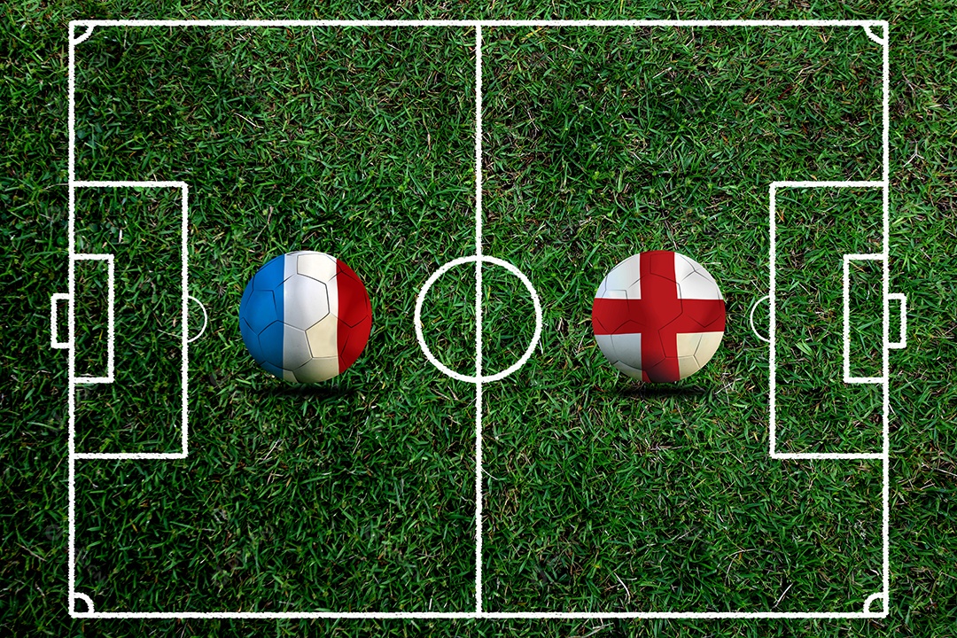 Competição da Copa de Futebol entre a França nacional e a Inglaterra nacional.