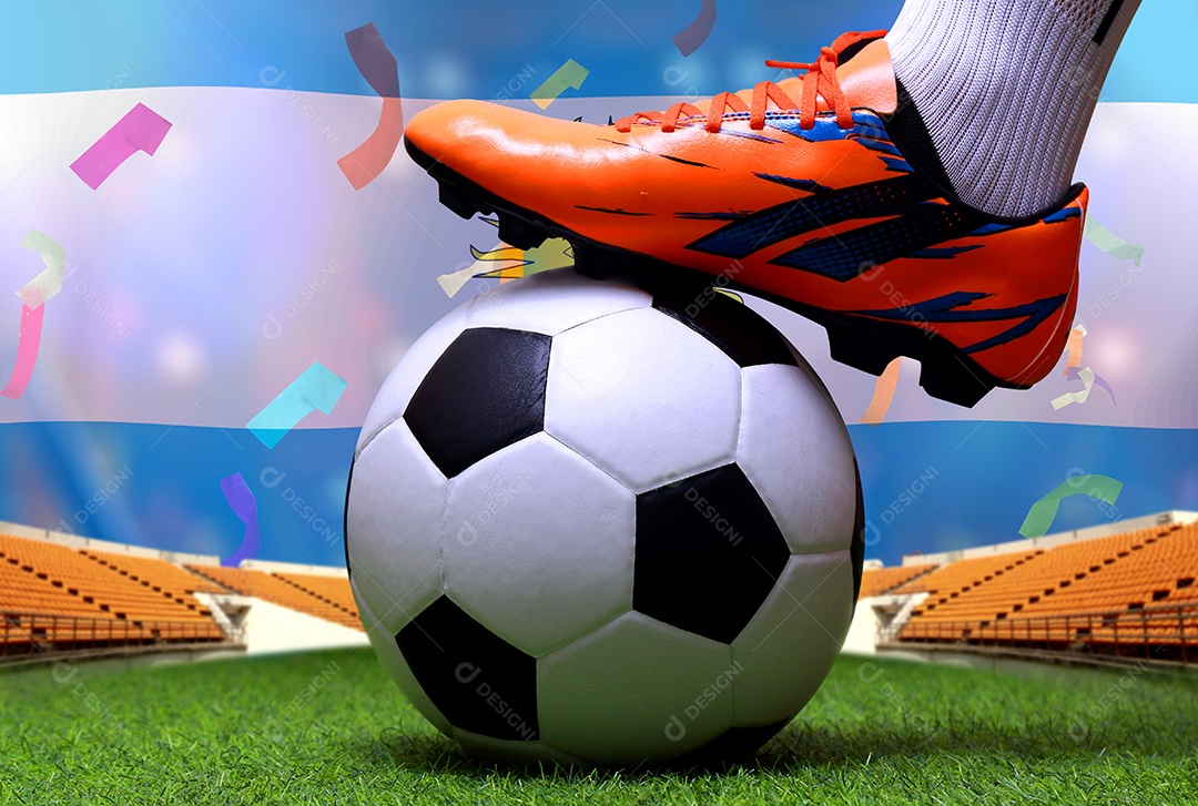 Pernas e os pés do jogador de futebol copa do mundo