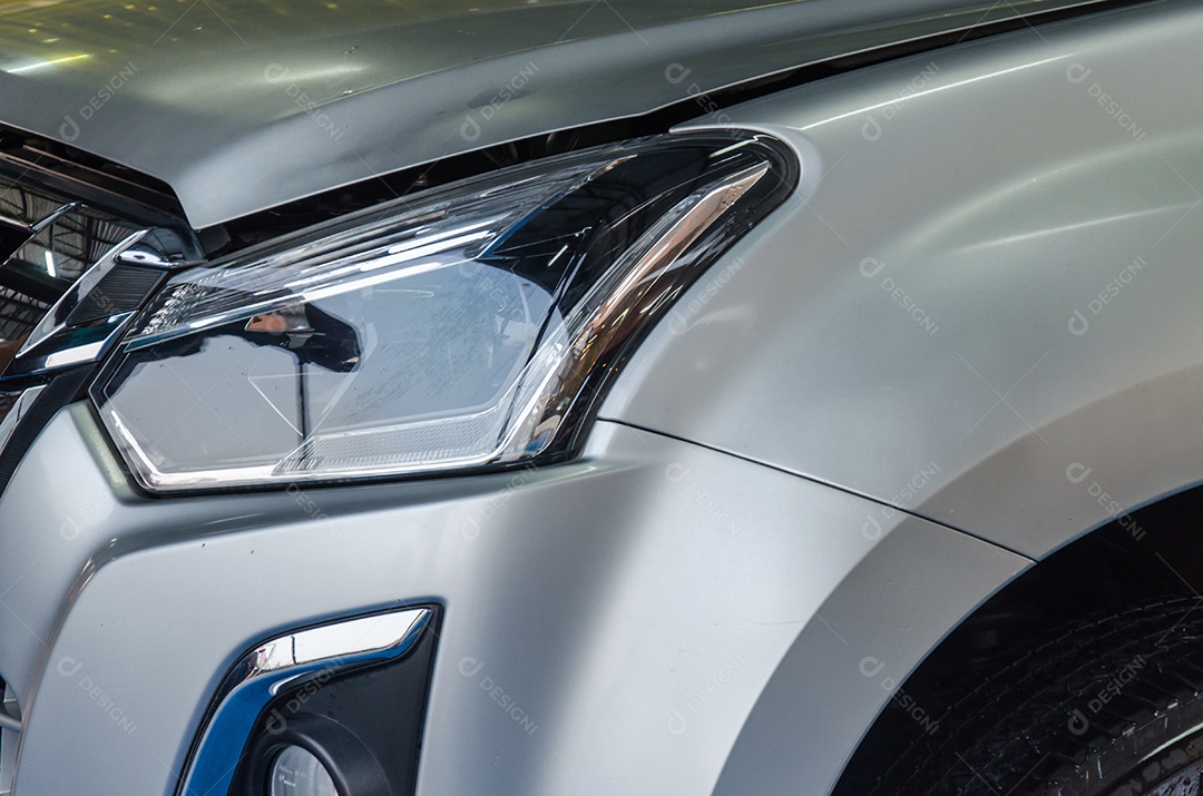 Detalhes exteriores do carro moderno farol de um carro desportivo moderno.
