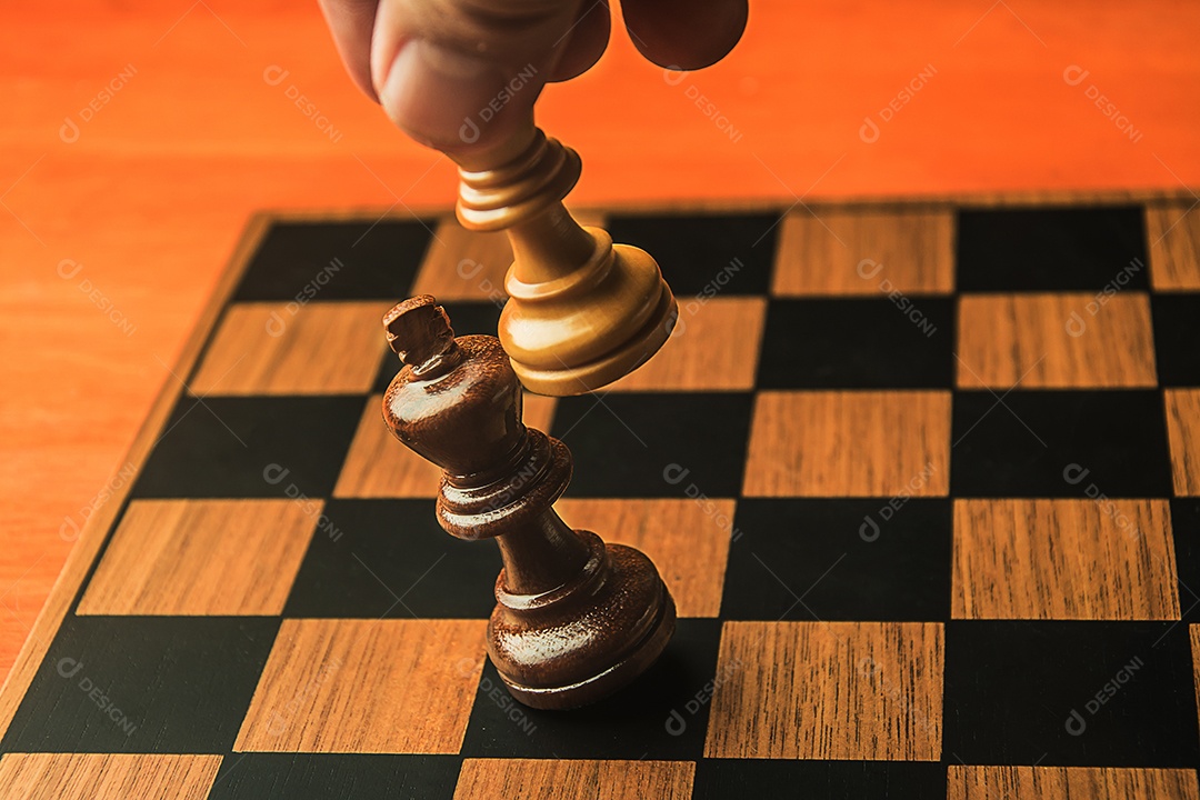 figura de xadrez no conceito de jogo de tabuleiro de xadrez para ideias