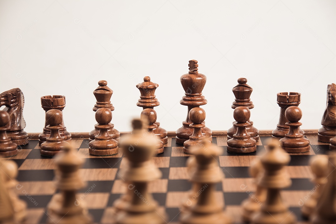 Xadrez a bordo, fundo branco