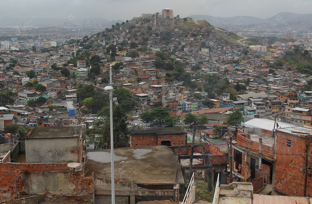 complexo de favelas alemão (Complexo do Alemão) no rio de janeiro brasil.