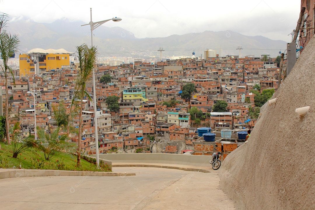 complexo de favelas alemão (Complexo do Alemão) no rio de janeiro brasil.