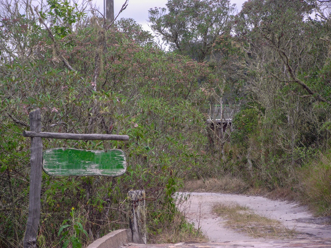 trilha ibitipoca em minas gerais.