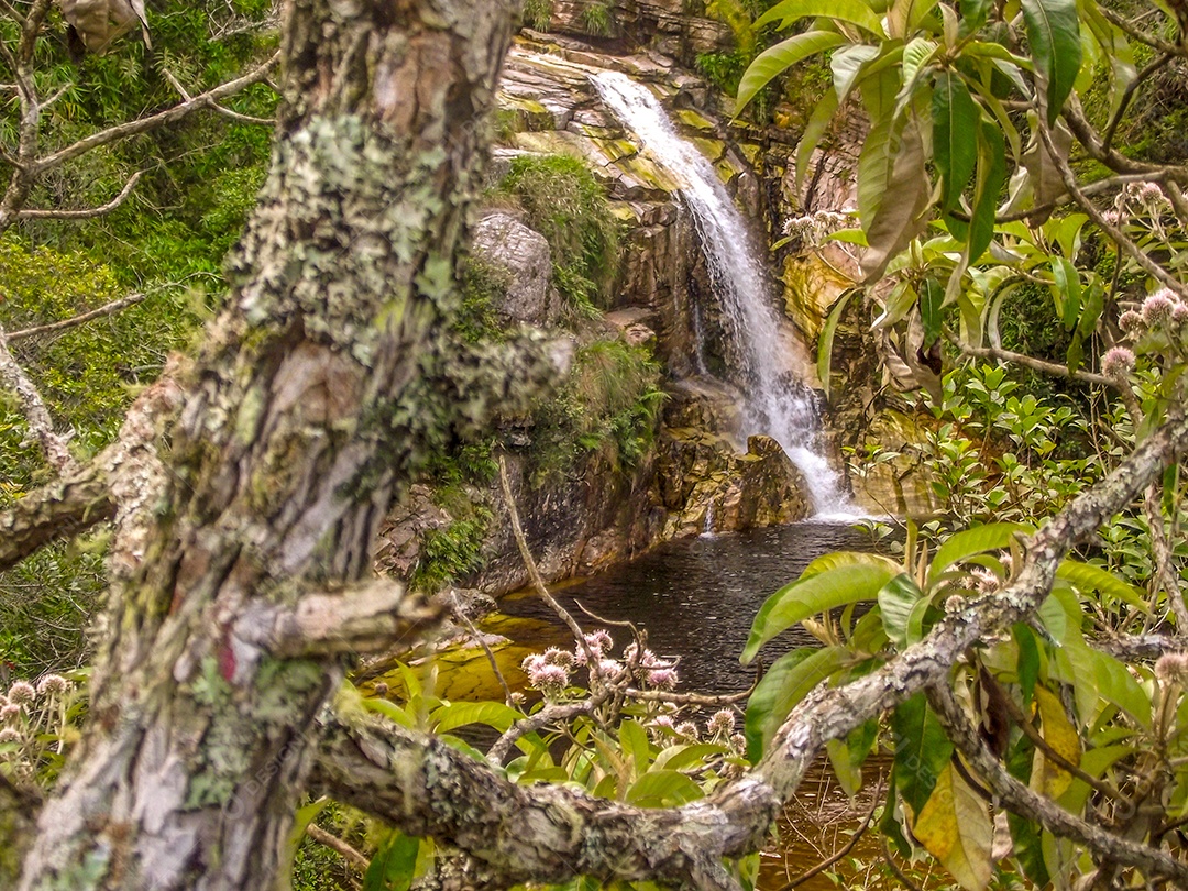 cachoeira dos macacos Ibitipoca em Minas Gerais no Brasil.