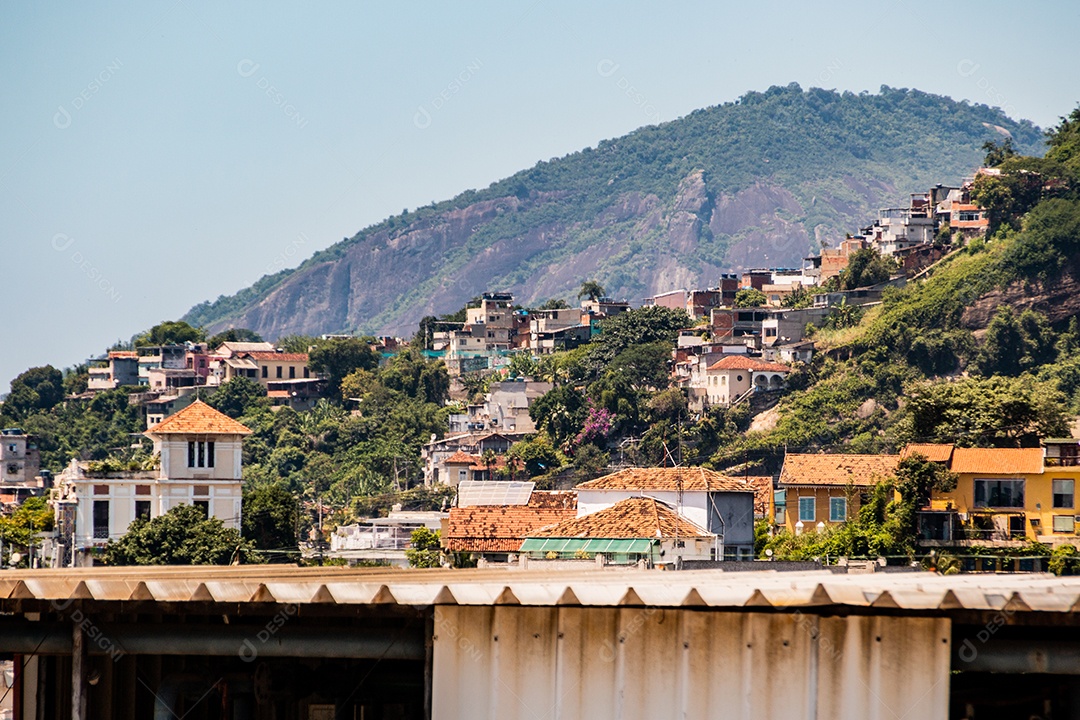 vista de casas no bairro de santa teresa no rio de janeiro brasil.