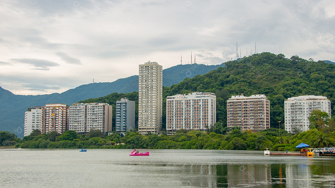 ver Lagoa Rodrigo de Freitas no rio de janeiro Brasil.