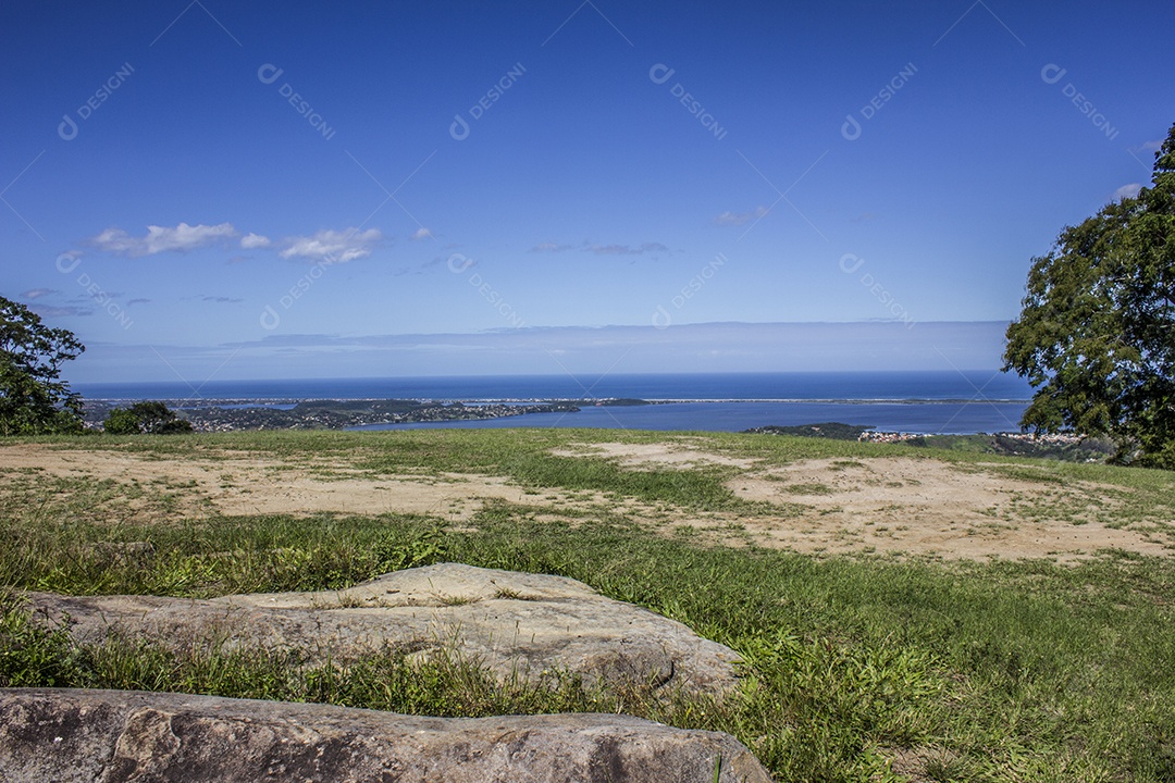 trilha para a rampa de vôo livre de Marica no Rio de Janeiro Brasil.