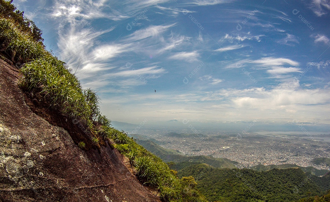 Vista do pico da Tijuca (Pico da Tijuca) no Parque Nacional da Tijuca no Rio de Janeiro Brasil.